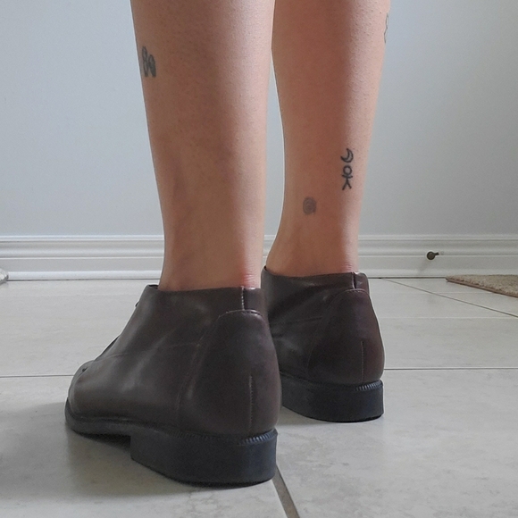 Vintage Chocolate Brown Leather Loafers - Picture 3 of 8